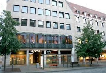 Tiptop Hotel Am Schoenen Brunnen 纽伦堡 外观 照片