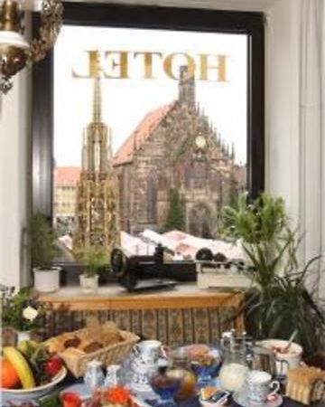 Tiptop Hotel Am Schoenen Brunnen 纽伦堡 餐厅 照片